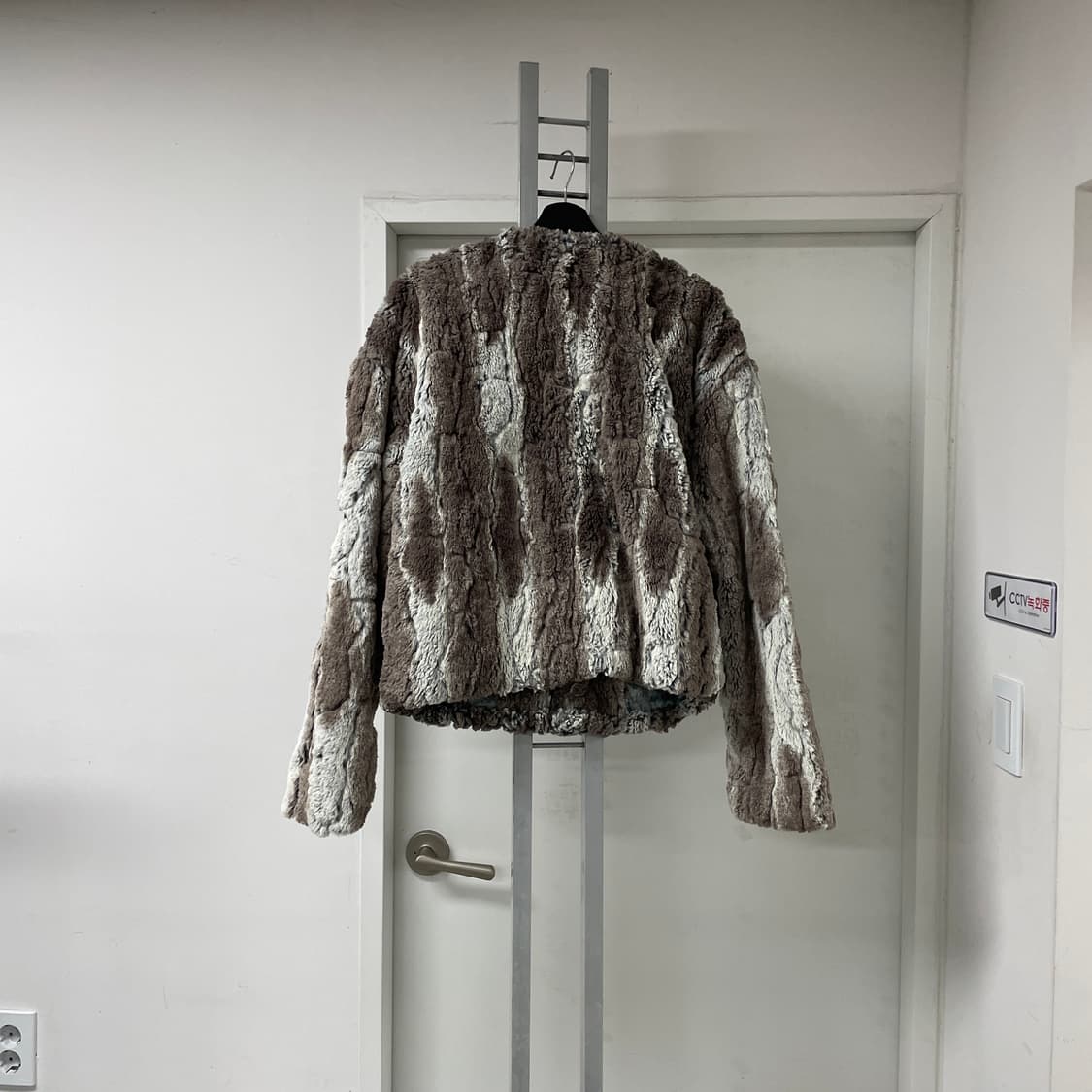 떠그클럽 퍼 자켓 3 상품이미지7