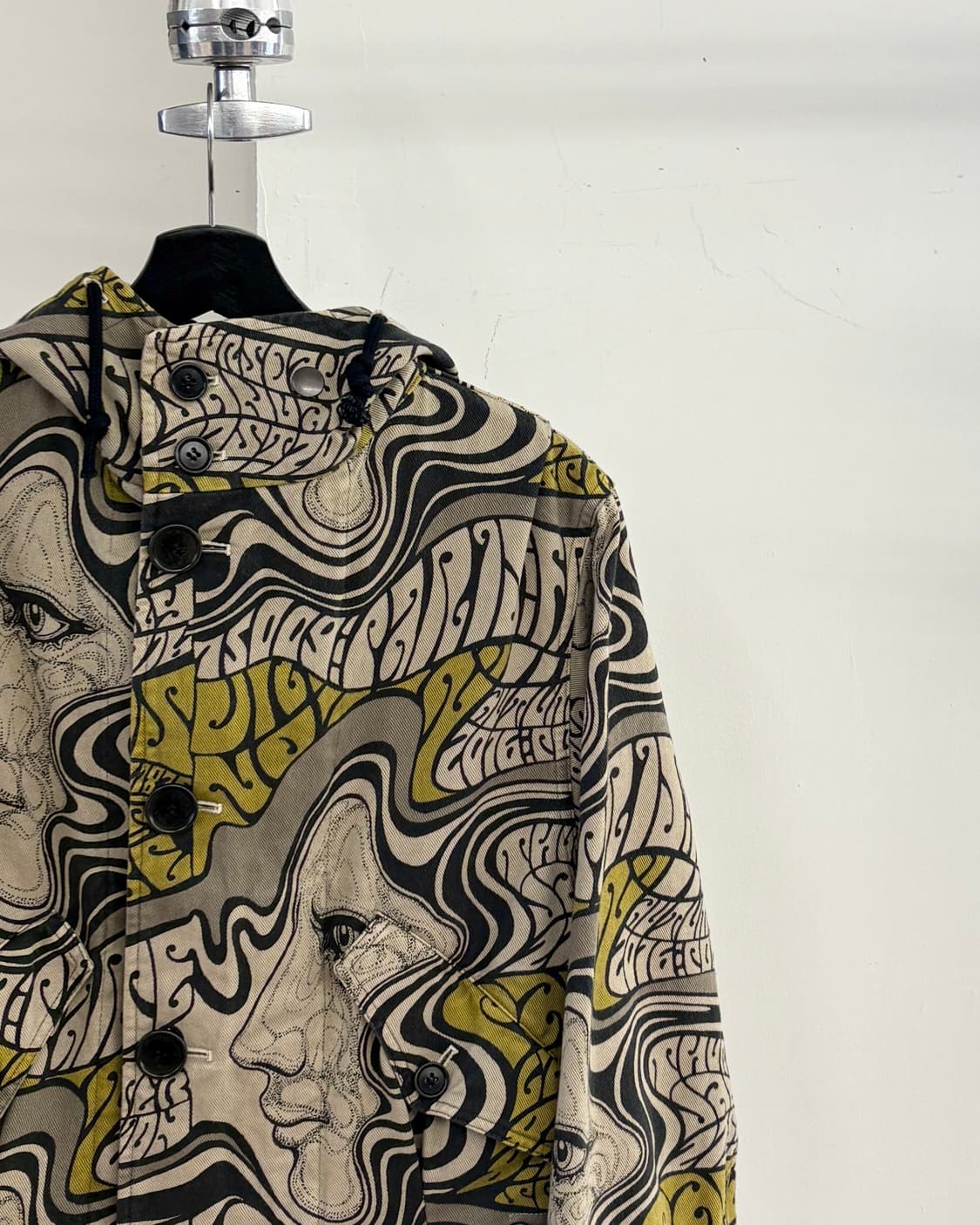 드리스 반 노튼 16AW 브라운 사이키델릭 프린팅 데님 코트 상품이미지4