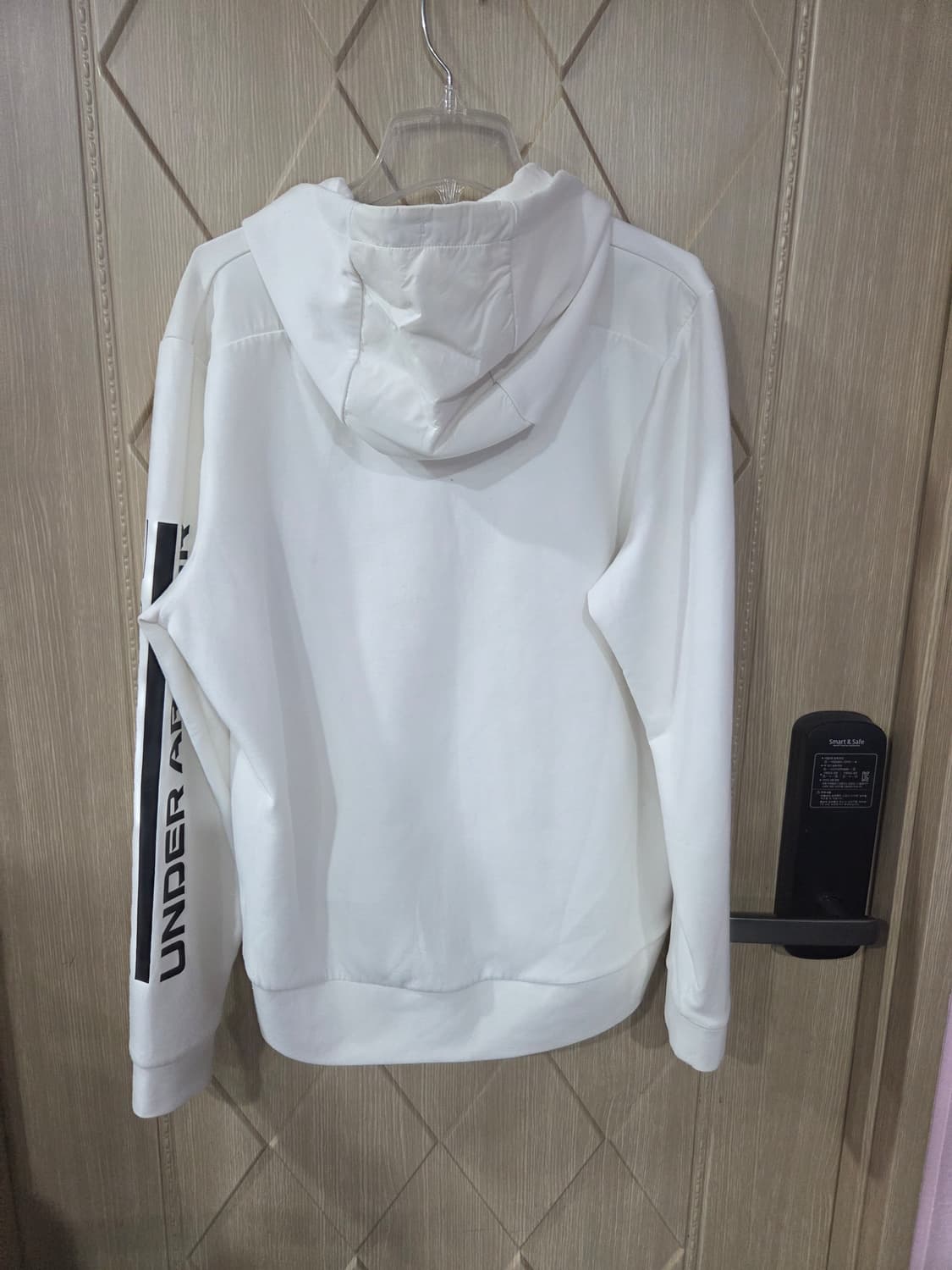 언더아머 흰색후드티 상품이미지2