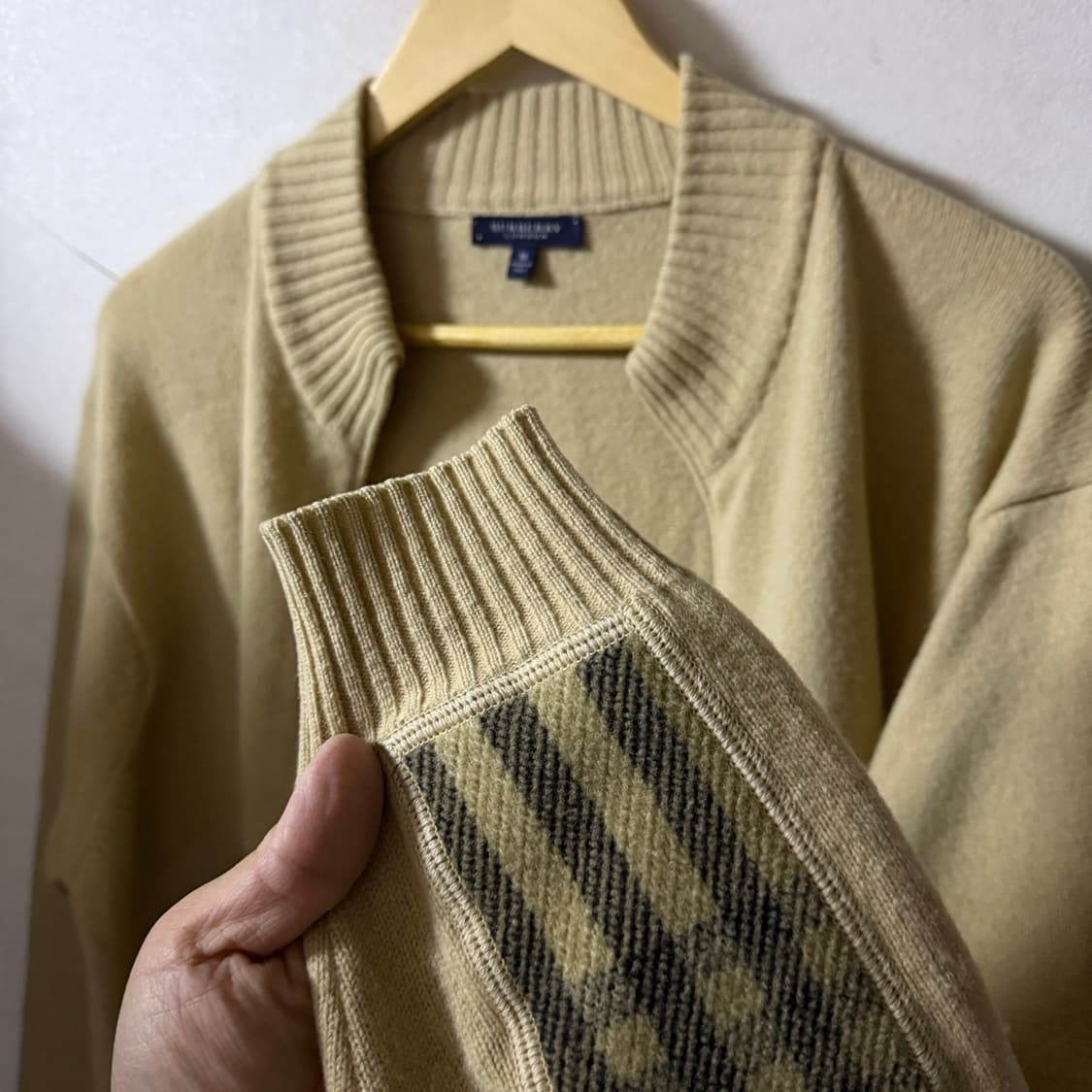 버버리 노바체크 패치 니트 집업 M (남성 105정도) 상품이미지10