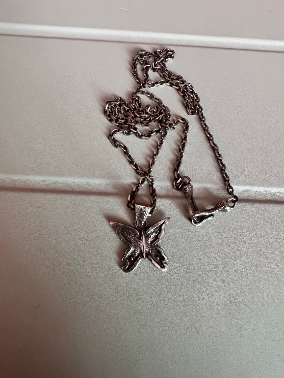 바호 스튜디오 나비 목걸이 상품이미지1