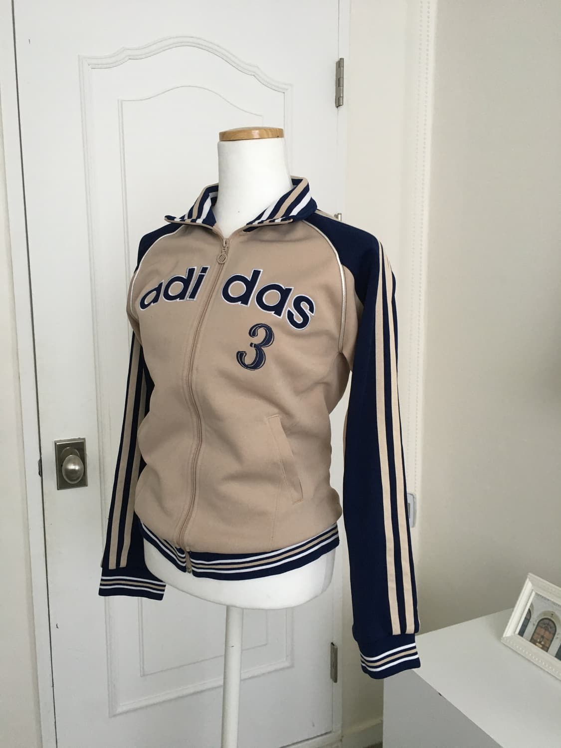 아디다스 대장급 스펠아웃 베이지 저지 상품이미지2