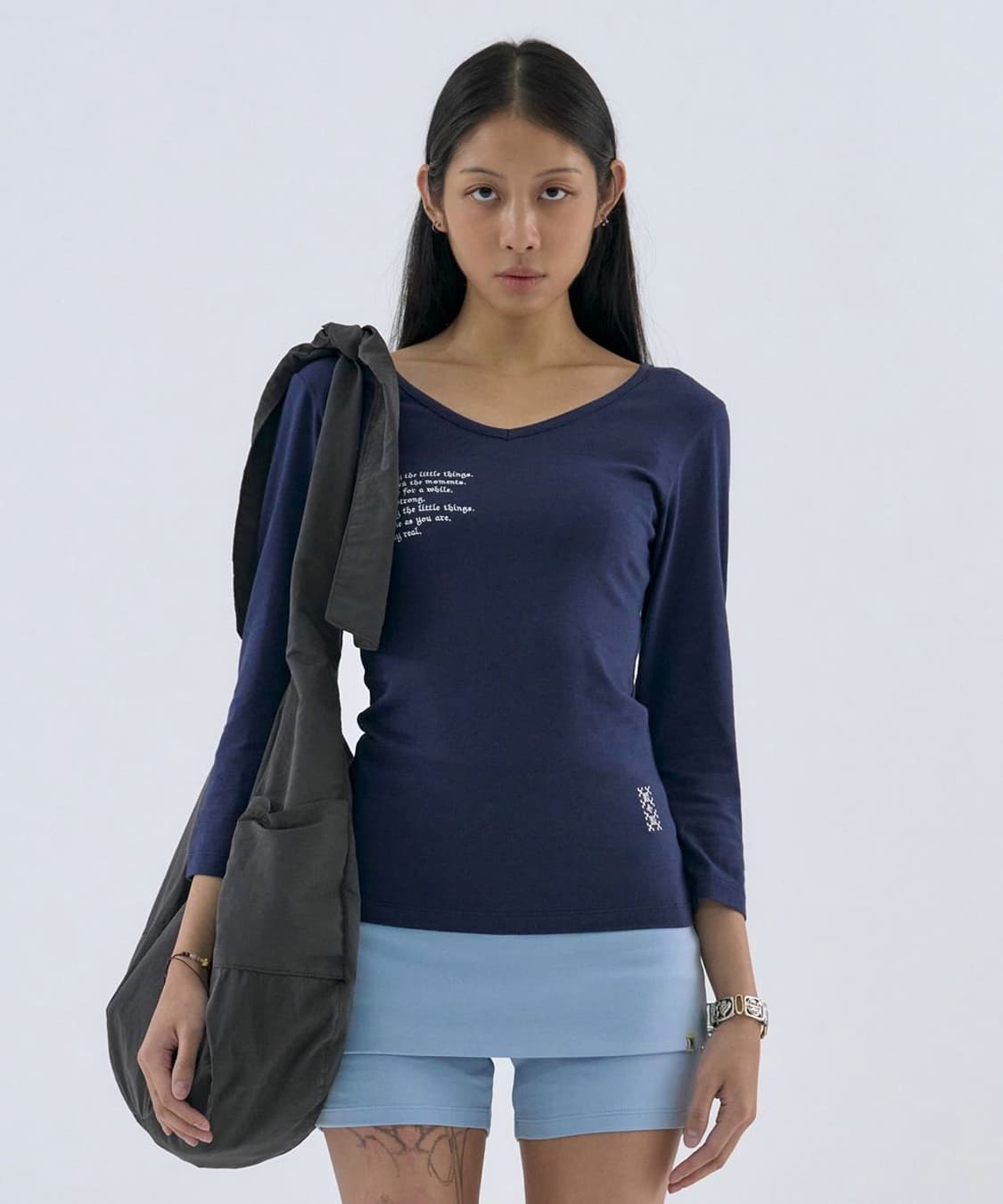 새상품) 웰빙익스프레스 V neck 3/4 Sleeve / Navy 상품이미지1