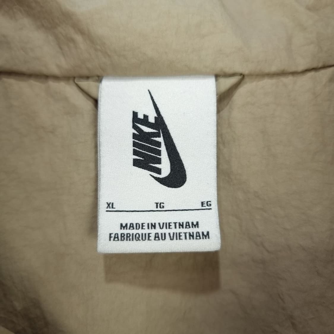 [나이키] 스우시 자수 오버핏 집업 바람막이 자켓 카키베이지 M18787 상품이미지8