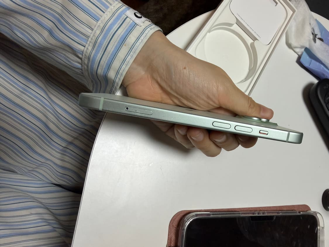 아이폰 15 그린 256 상품이미지7