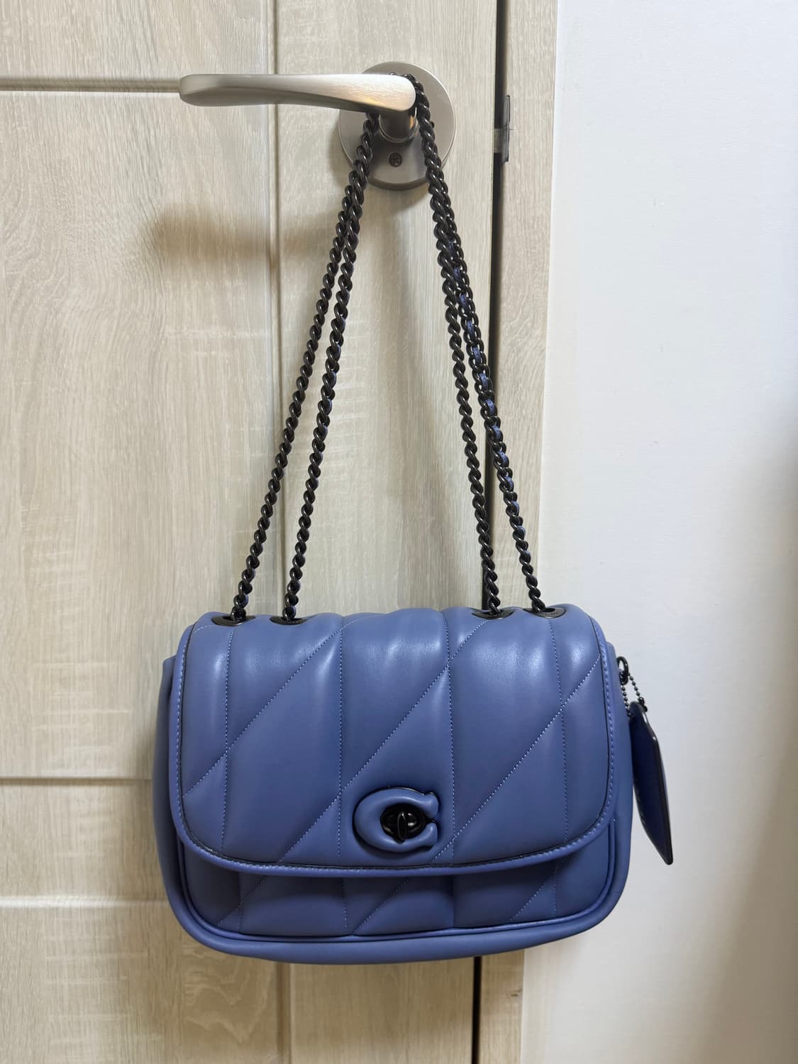 코치 매디슨 퀼팅 필로우 상품이미지1