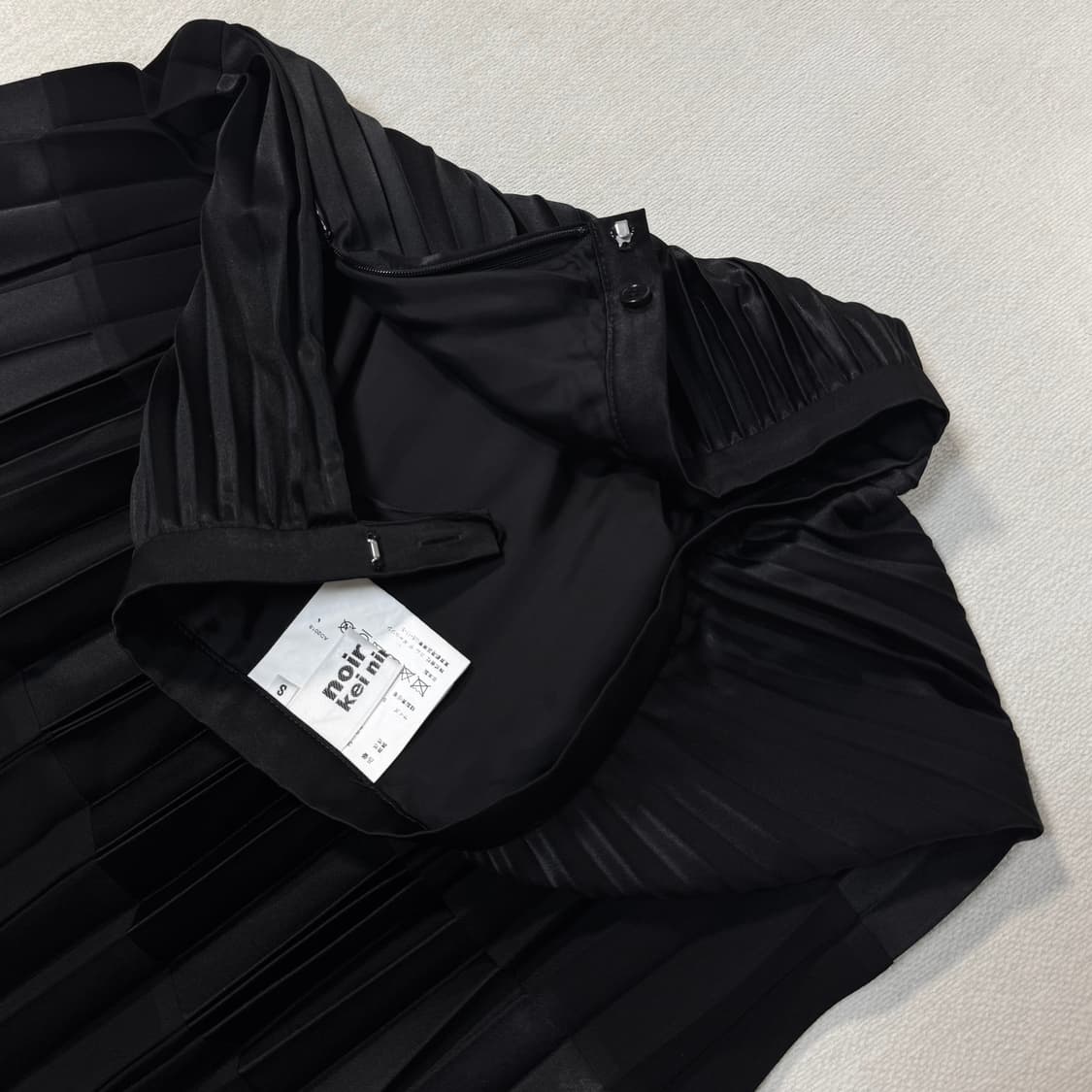 Pleated Black Skirt 상품이미지5