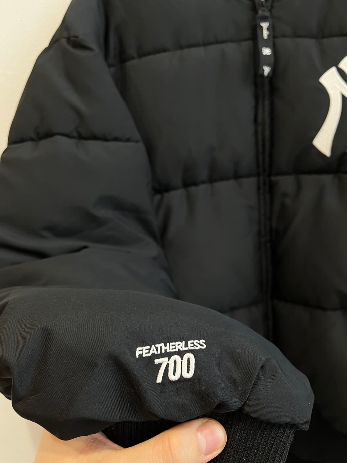 뉴에라 뉴욕양키즈 봄버 패딩 95 상품이미지3