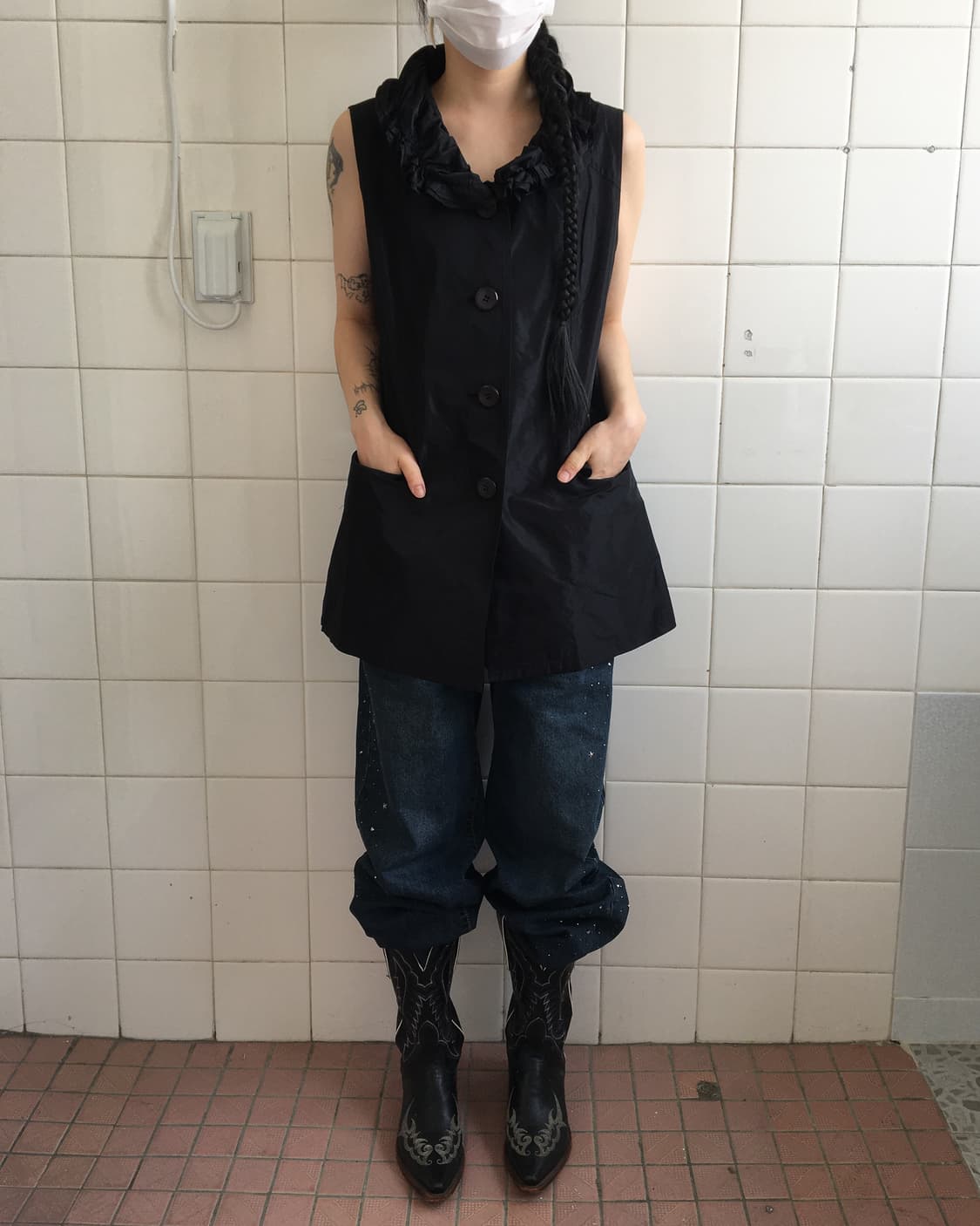 Neck line point glossy vest 상품이미지8