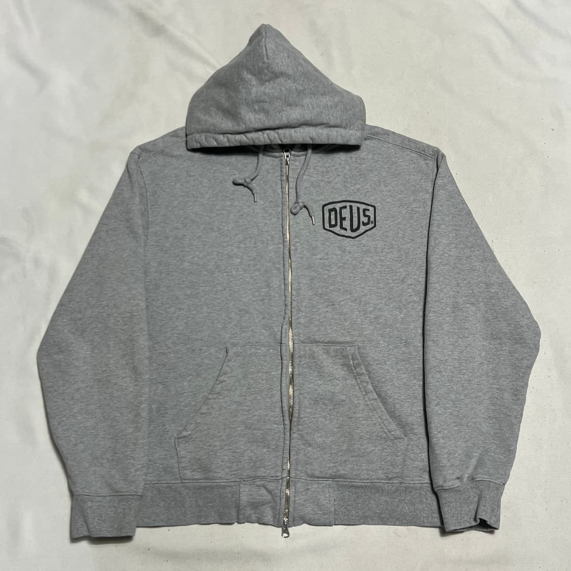 L 데우스 엑스 마키나 서울 어드레스 그레이 후드 집업 상품이미지4