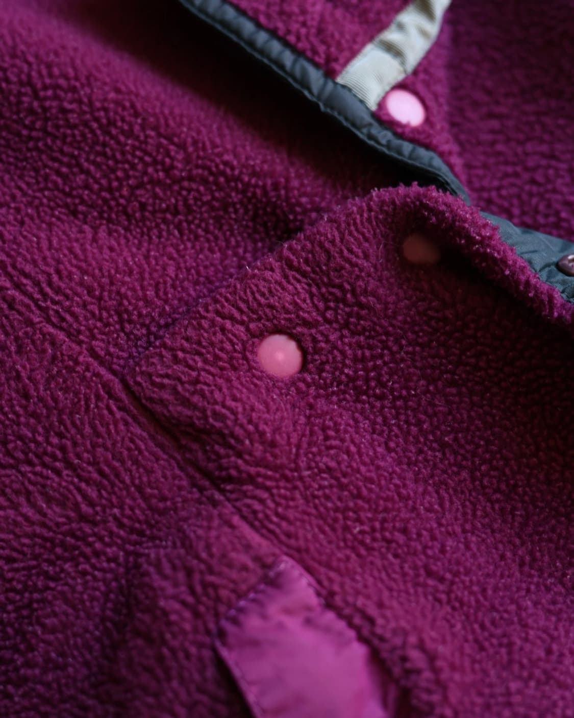 파타고니아 90s 신칠라 스냅티 플리스 (plum) 상품이미지6