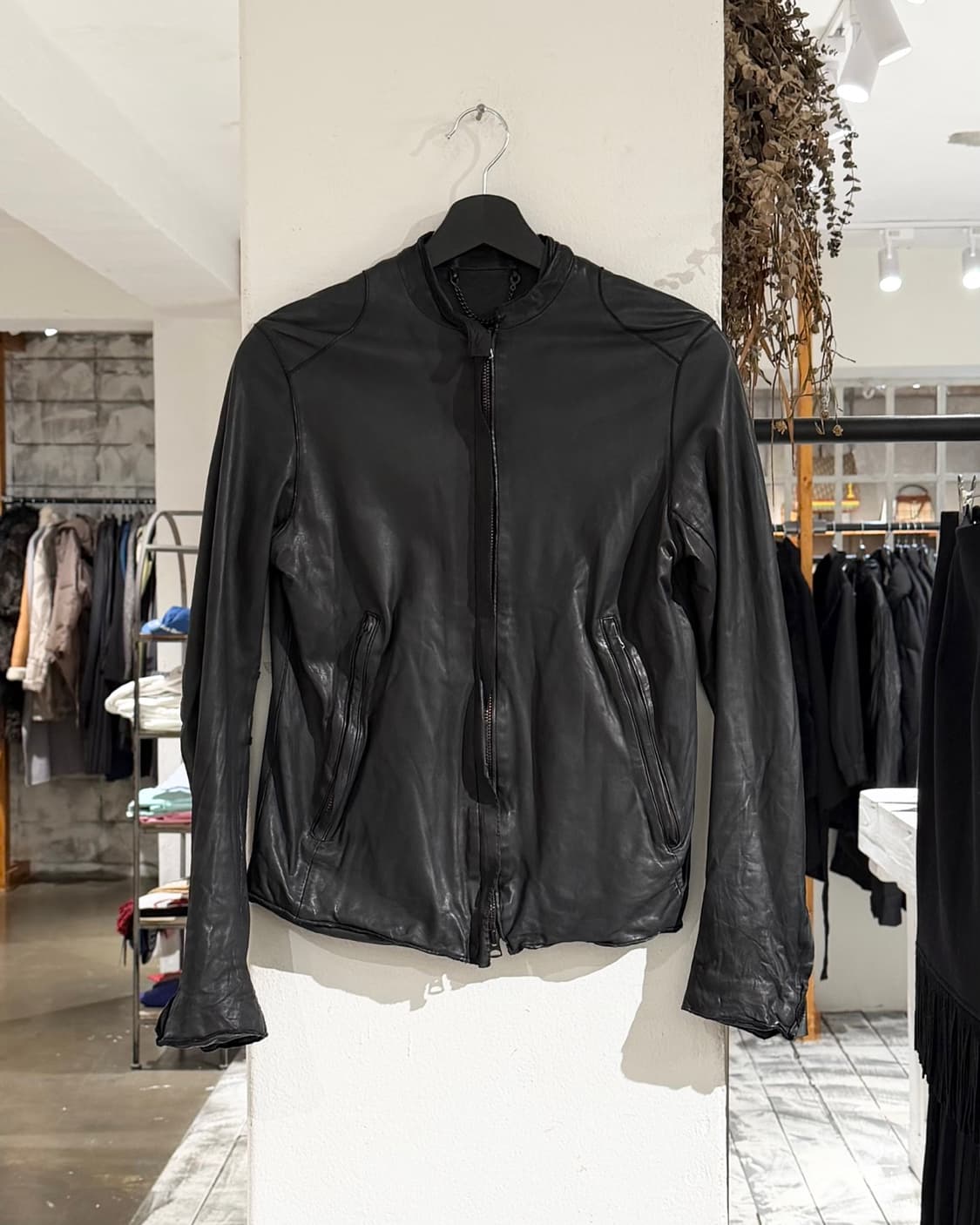 씨씨 블랙 칼스킨 레더 자켓 상품이미지1