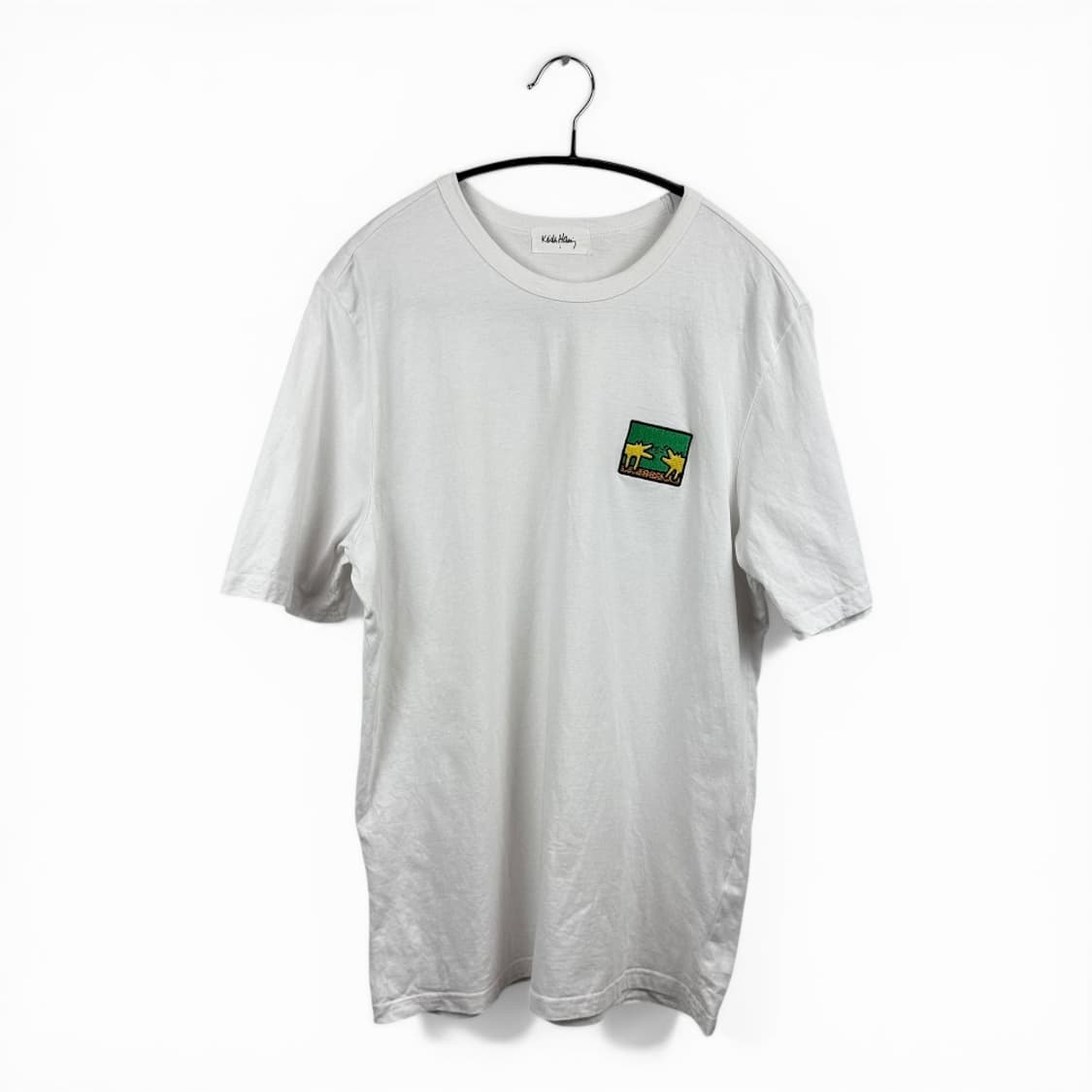 (L) 키스해링 패치로고 반팔 티 화이트 상품이미지1