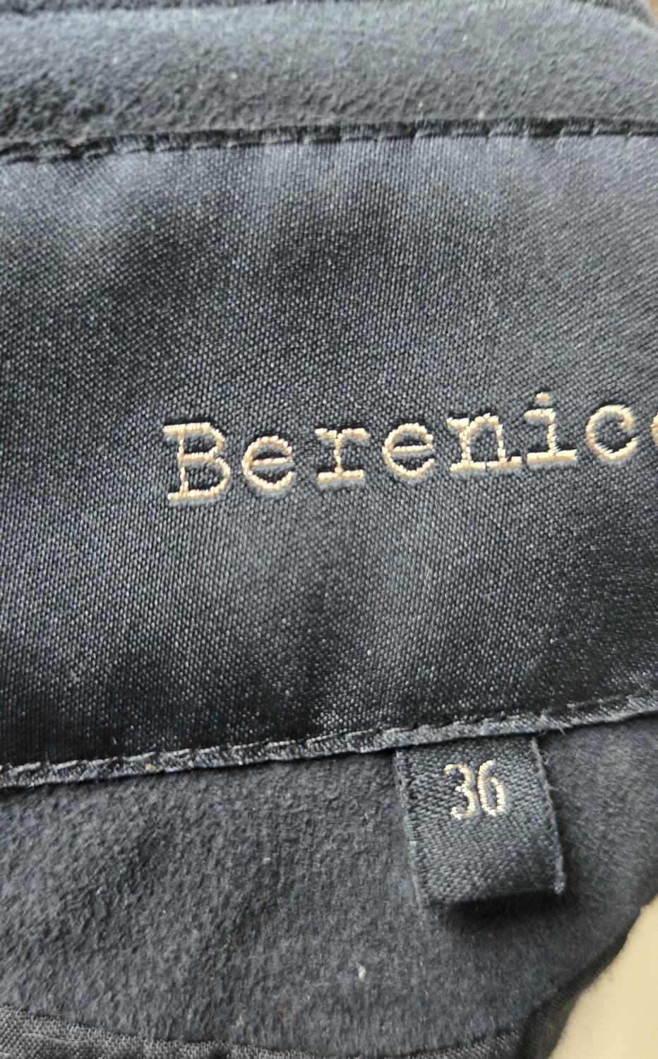 베르니스 어깨자수 스웨이드자켓 상품이미지8