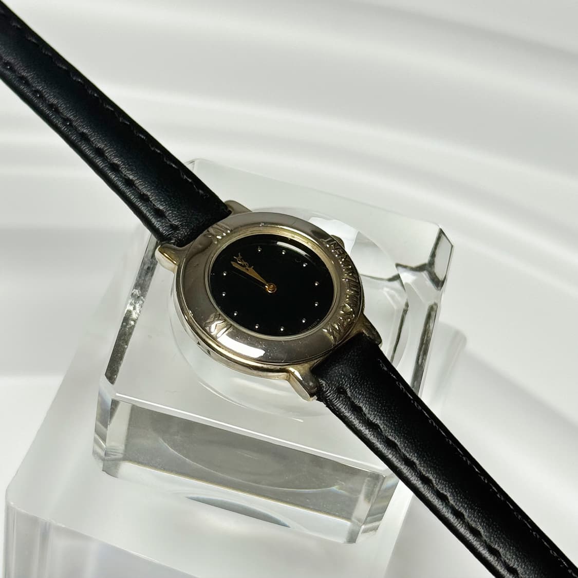 빈티지 YSL 입생로랑 빈티지 로고 각인 베젤 블랙 도트 워치 상품이미지5