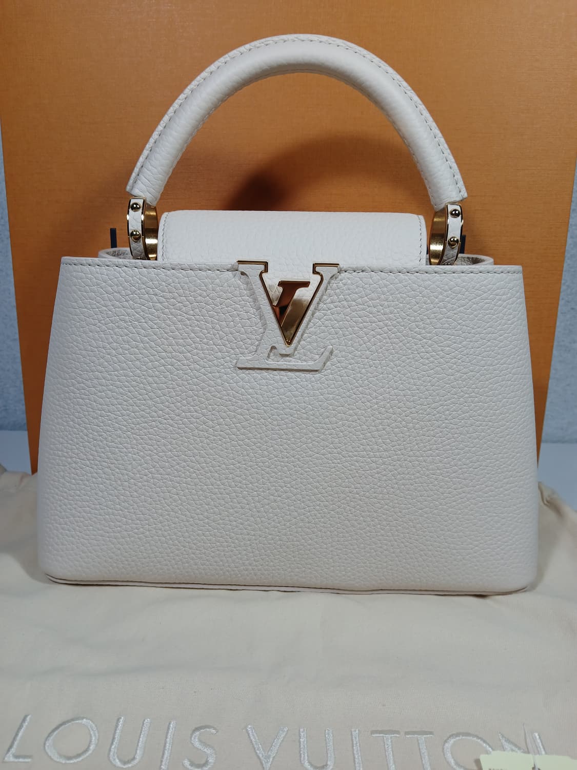 루이비통 카퓌신BB 토트백 쿼르츠 M25087 상품이미지2