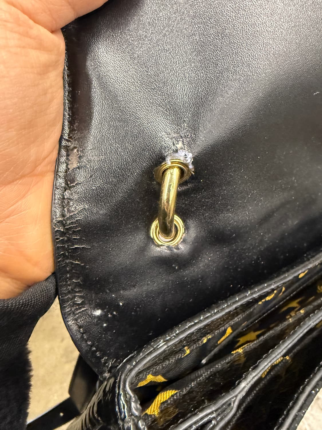 비비안웨스트우드 정품 블랙 뱀피 패턴 크로스백 상품이미지7