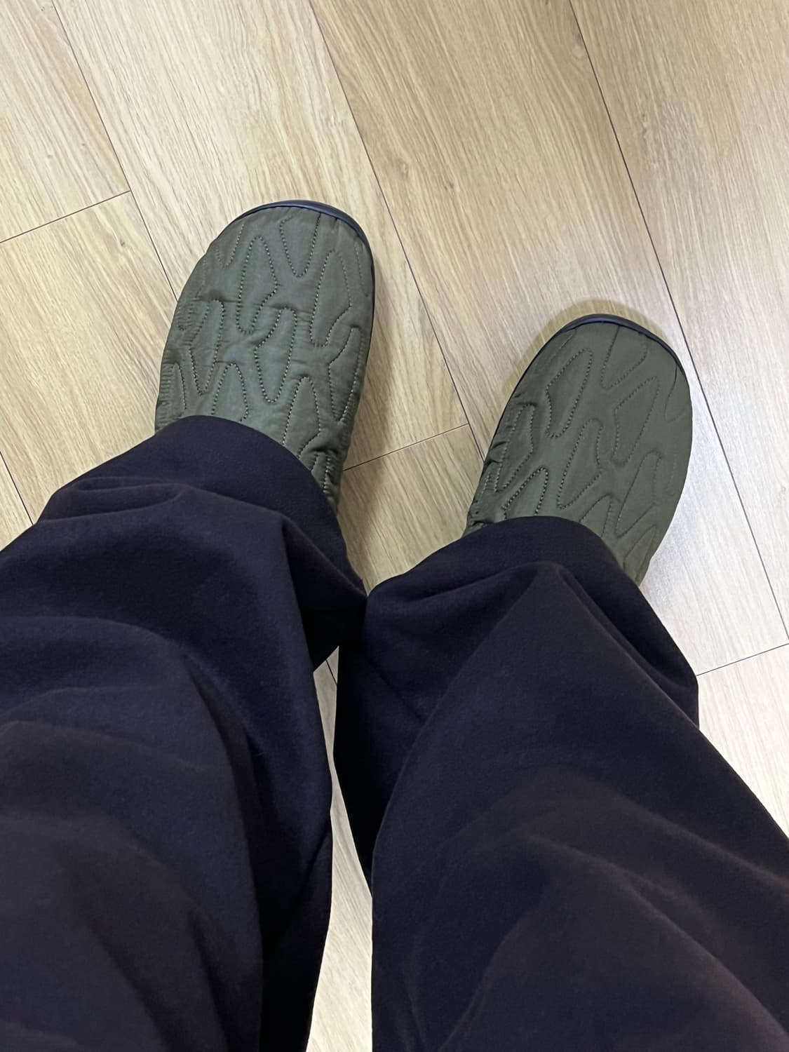 스부 뱀프 아웃라인 카키 2사이즈 260~270 새상품 상품이미지3