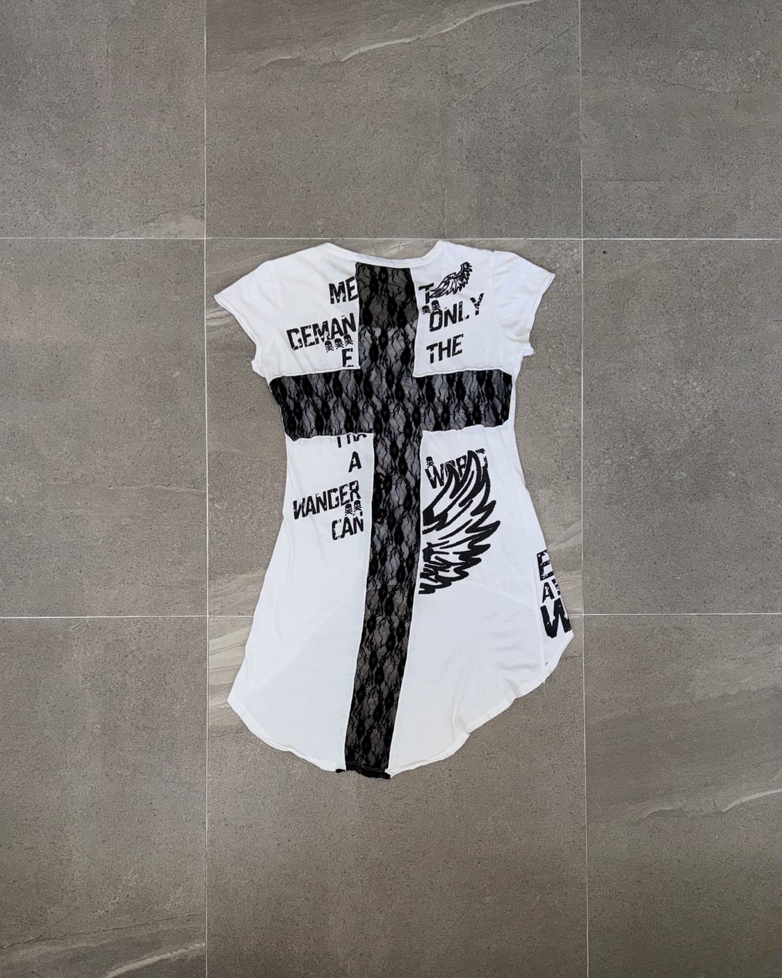 Cross lace lettering unbalanced half t  상품이미지2