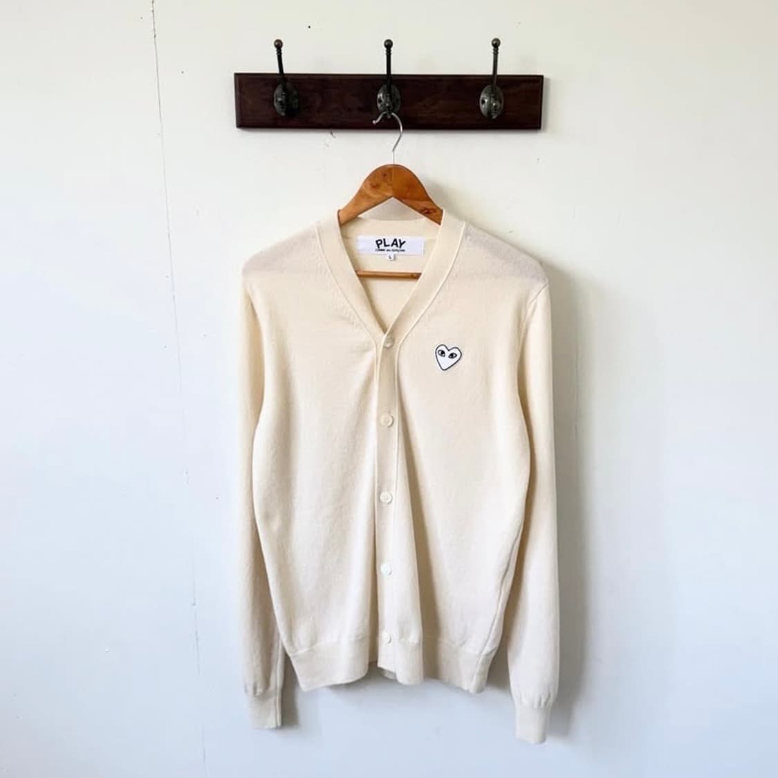 꼼데가르송 화이트 하트 패치 가디건 상품이미지2