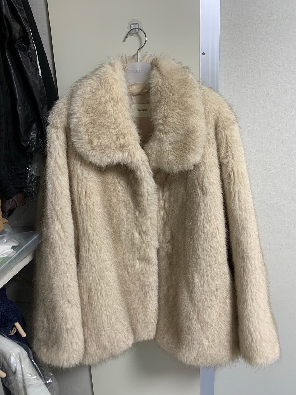 셀리앤리옹 블레어 퍼자켓 새상품 상품이미지2