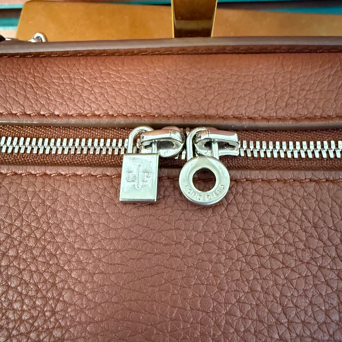 [정품] 로로피아나 엑스트라 포켓 미니 파우치 FAN9867 상품이미지9