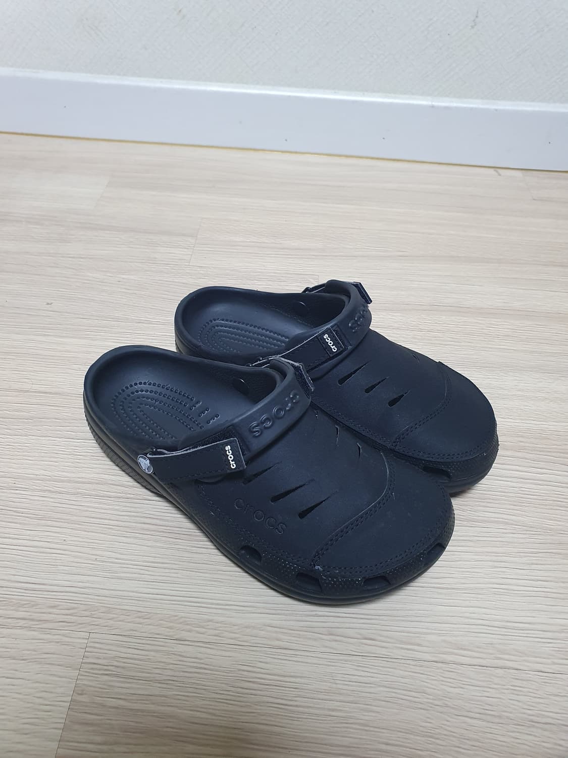 크록스 유콘 샌들 슬리퍼 265 상품이미지2