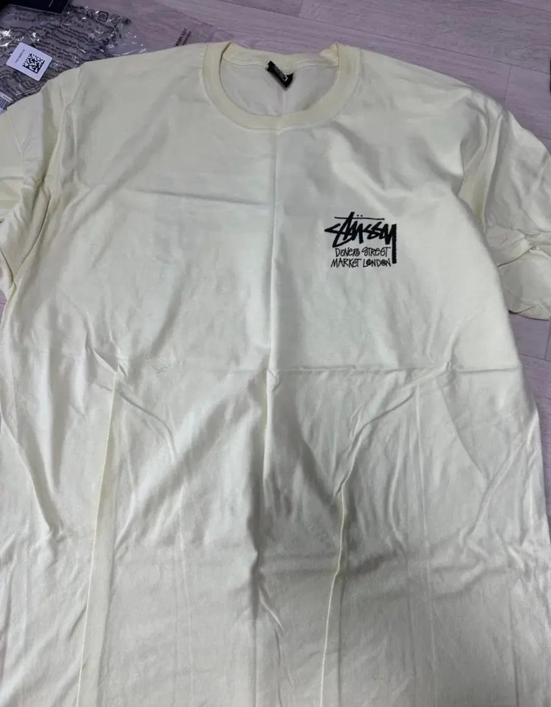 dsm x 스투시 스탁 런던 티 xl 페일 옐로우 상품이미지1