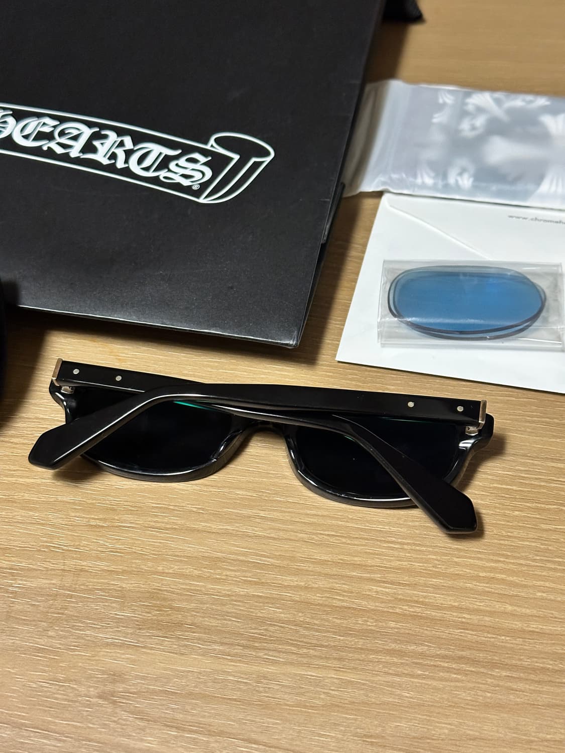 크롬하츠 로우라이더 52 유광 블랙 블루렌즈 상품이미지6