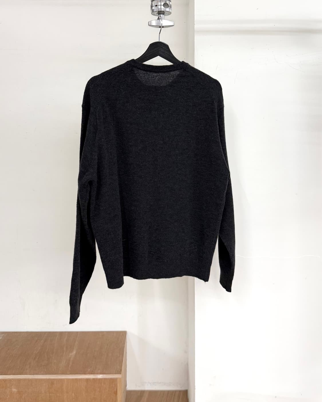 버버리 블랙 골드 버튼업 가디건 상품이미지6