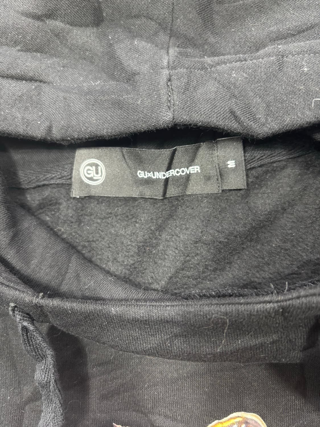 GU x Undercover꽃 프린팅 블랙 후드티 상품이미지5