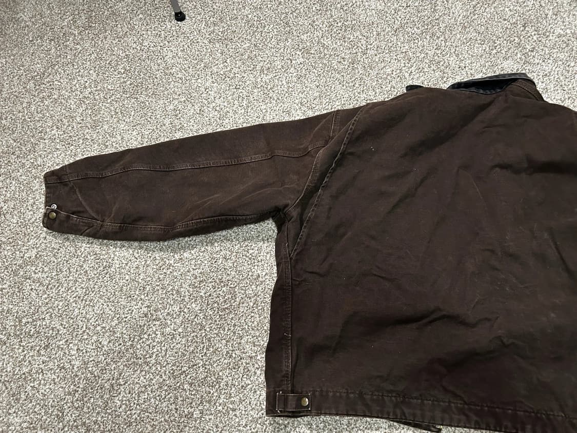 칼하트 J97 디트로이트 자켓 다크 브라운 3XL 상품이미지5