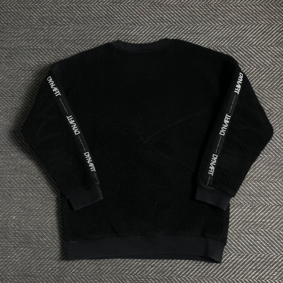 다이나핏 센터로고 블랙 플리스 맨투맨y 4823 상품이미지6