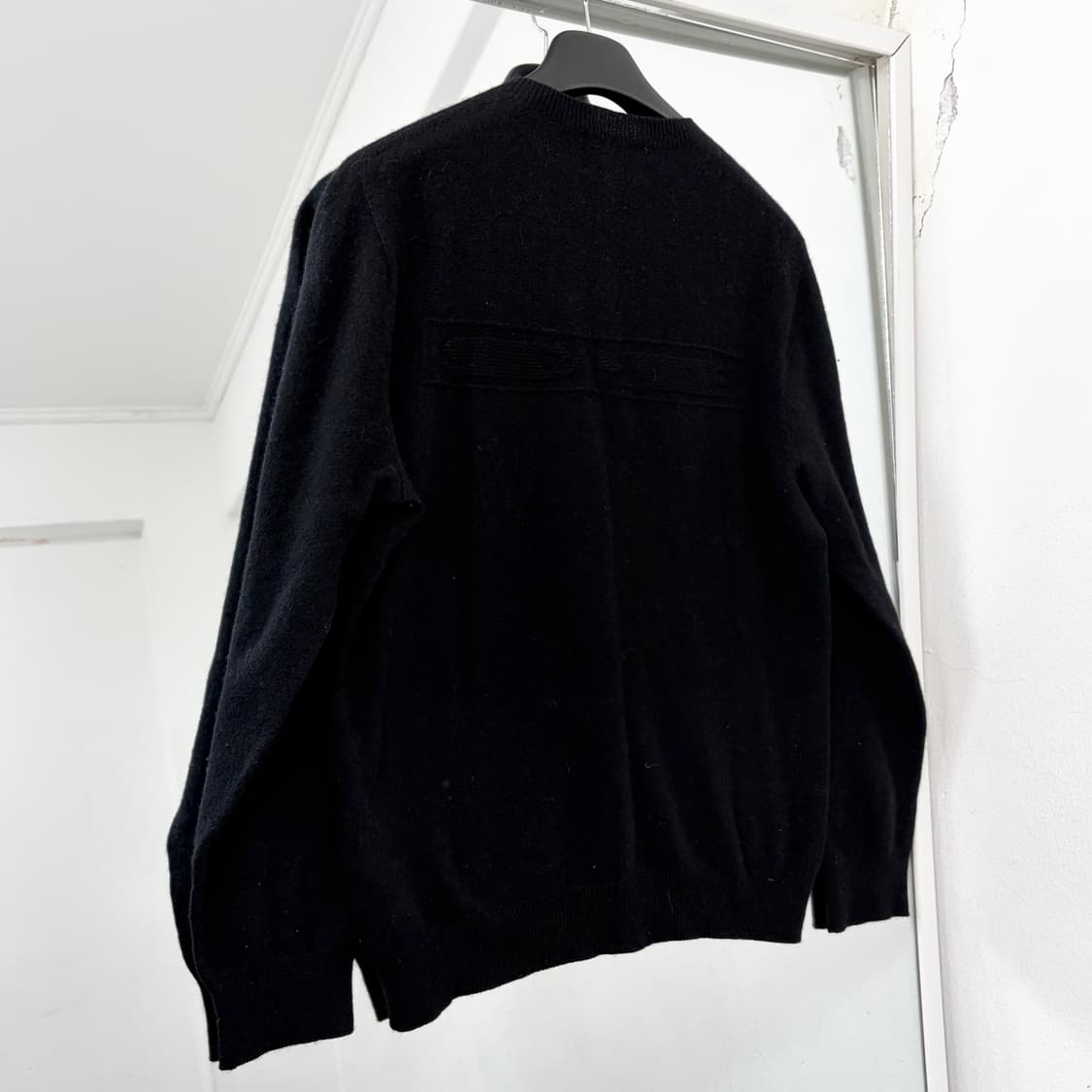 솔리드옴므 22FW 백로고 울 니트 상품이미지1