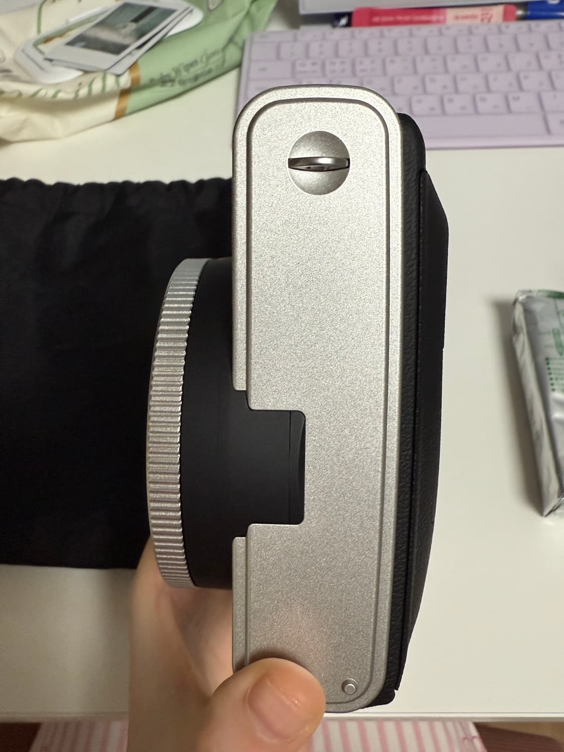 인스탁스 미니 90 + 파우치 + 충전기 + 스트랩 + 필름 13장 상품이미지4