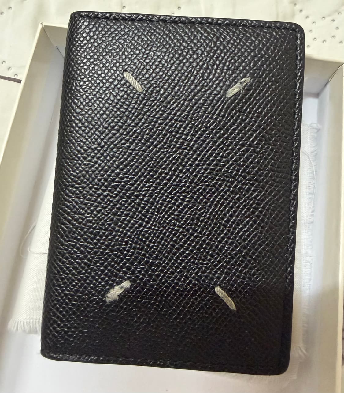 마르지엘라 레더 바이폴드 카드 홀더 블랙 카드지갑 상품이미지2