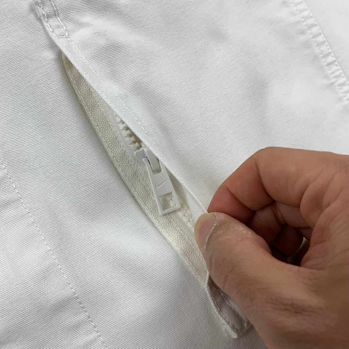 나이키 에어 스우시 코튼 오버 하프셔츠 화이트 상품이미지3