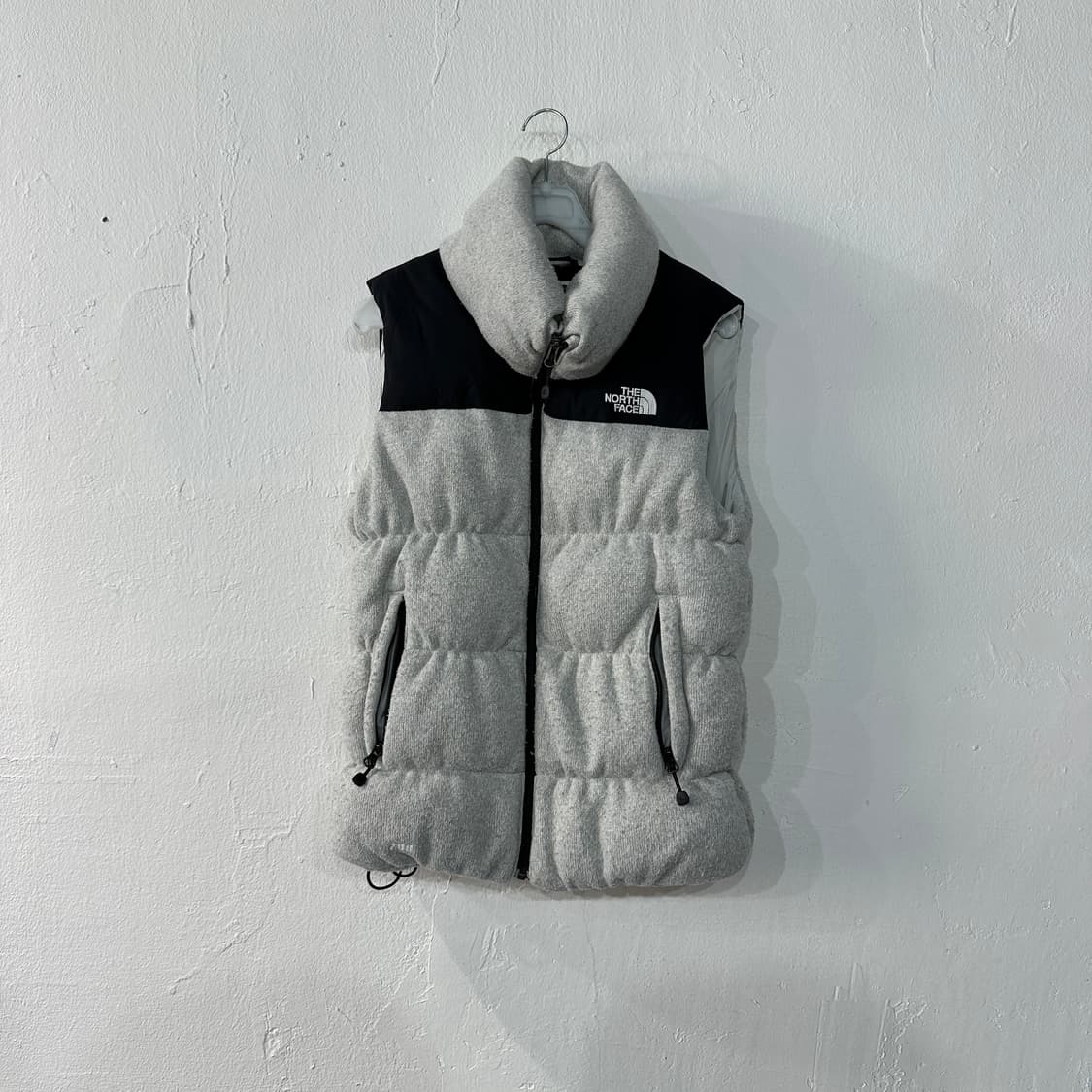 노스페이스 화이트라벨 패딩조끼 여성85 상품이미지1
