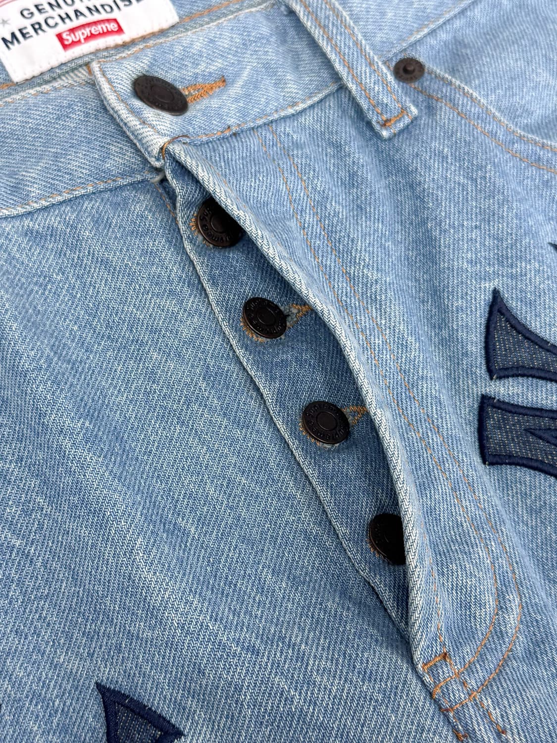 슈프림 x 뉴욕 양키스 레귤러 진 워시드 블루 상품이미지4