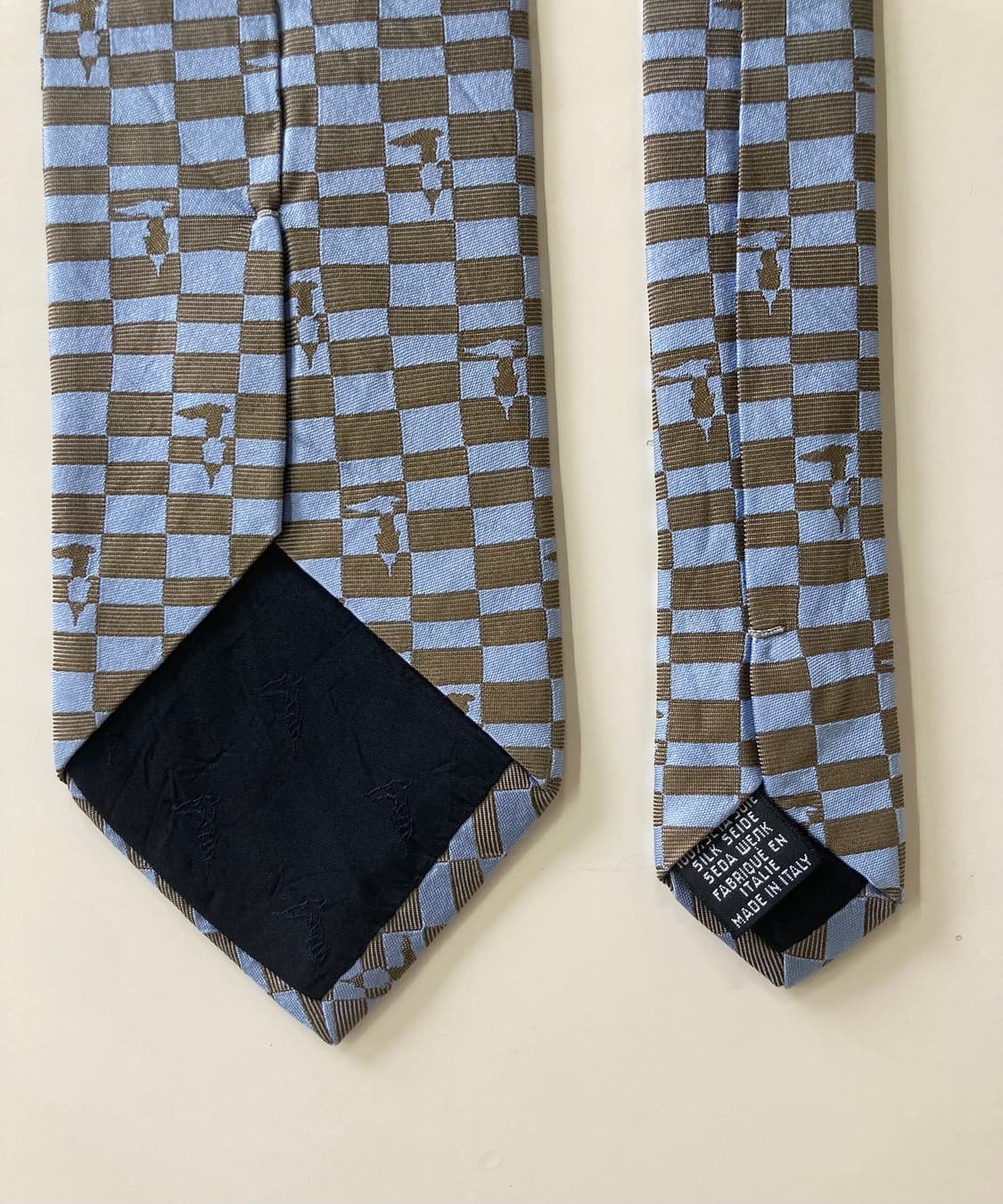 트루사르디 넥타이 상품이미지5