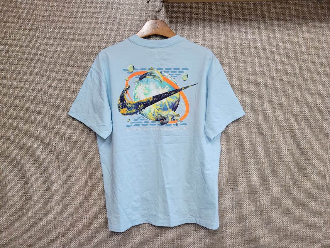 L 100사이즈 나이키 반팔 티셔츠 상품이미지3