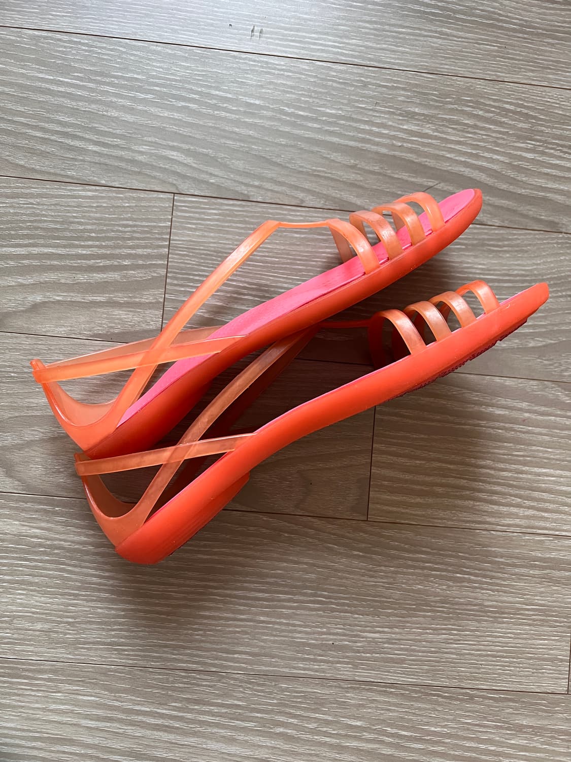 크록스 젤리 플랫슈즈샌들 아이코닉 컴포트 8 상품이미지2