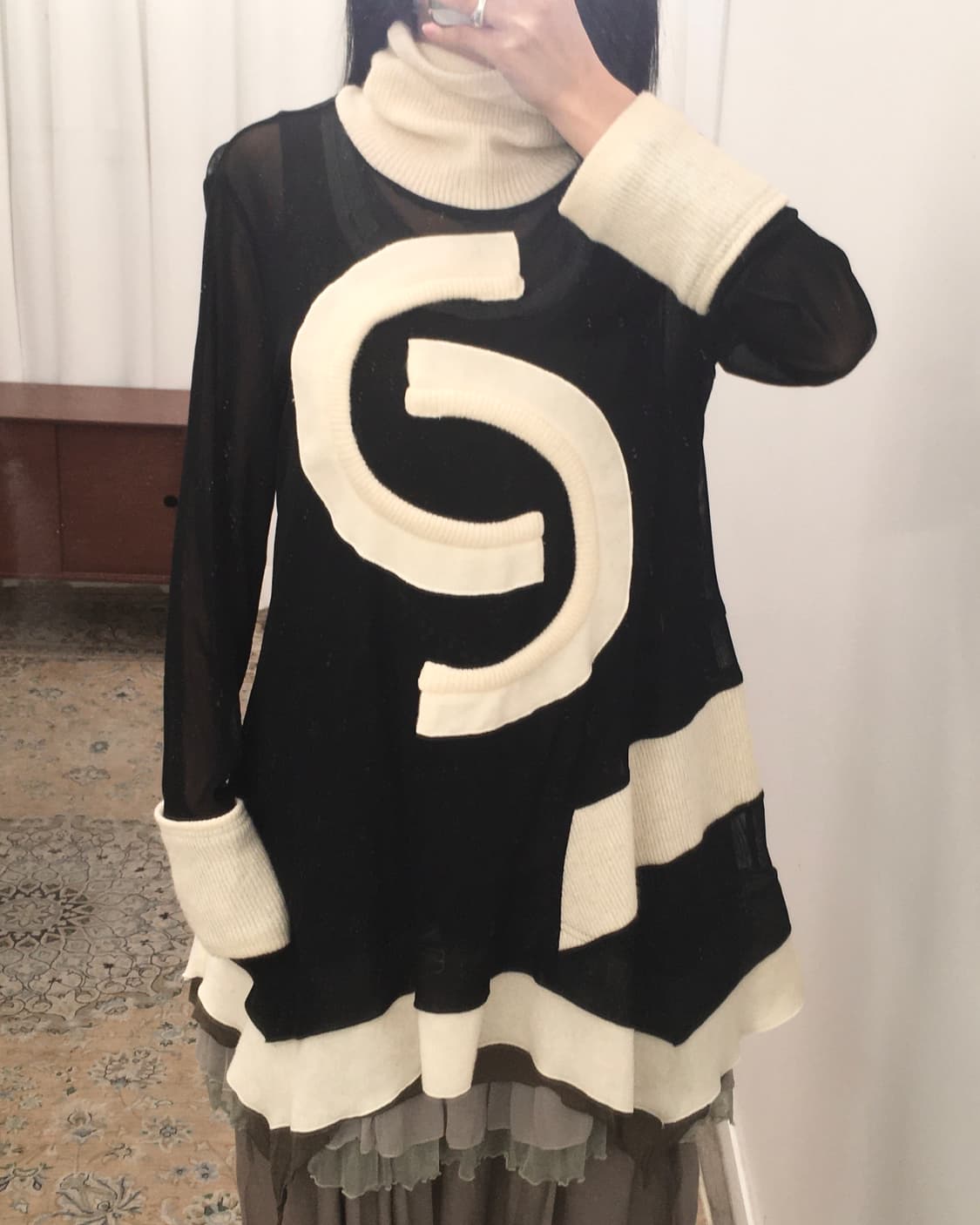 블랙 시스루 하이넥 니트 상품이미지4