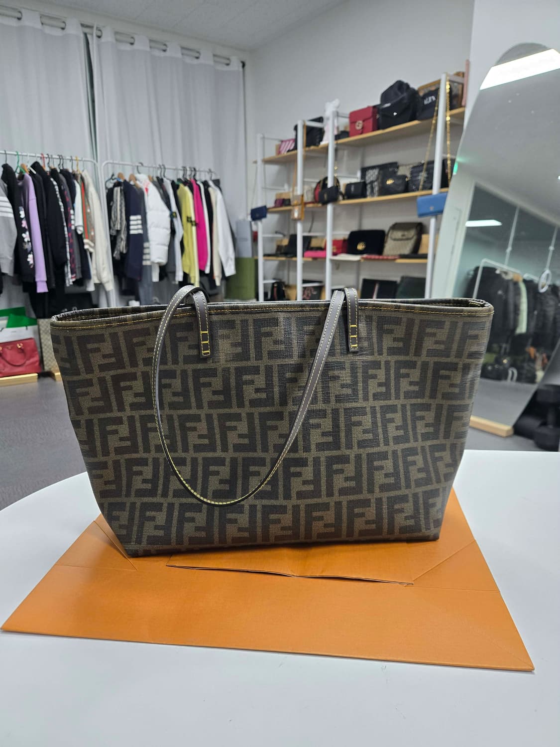 [50%세일] 펜디 멀티로고 토트백 상품이미지2