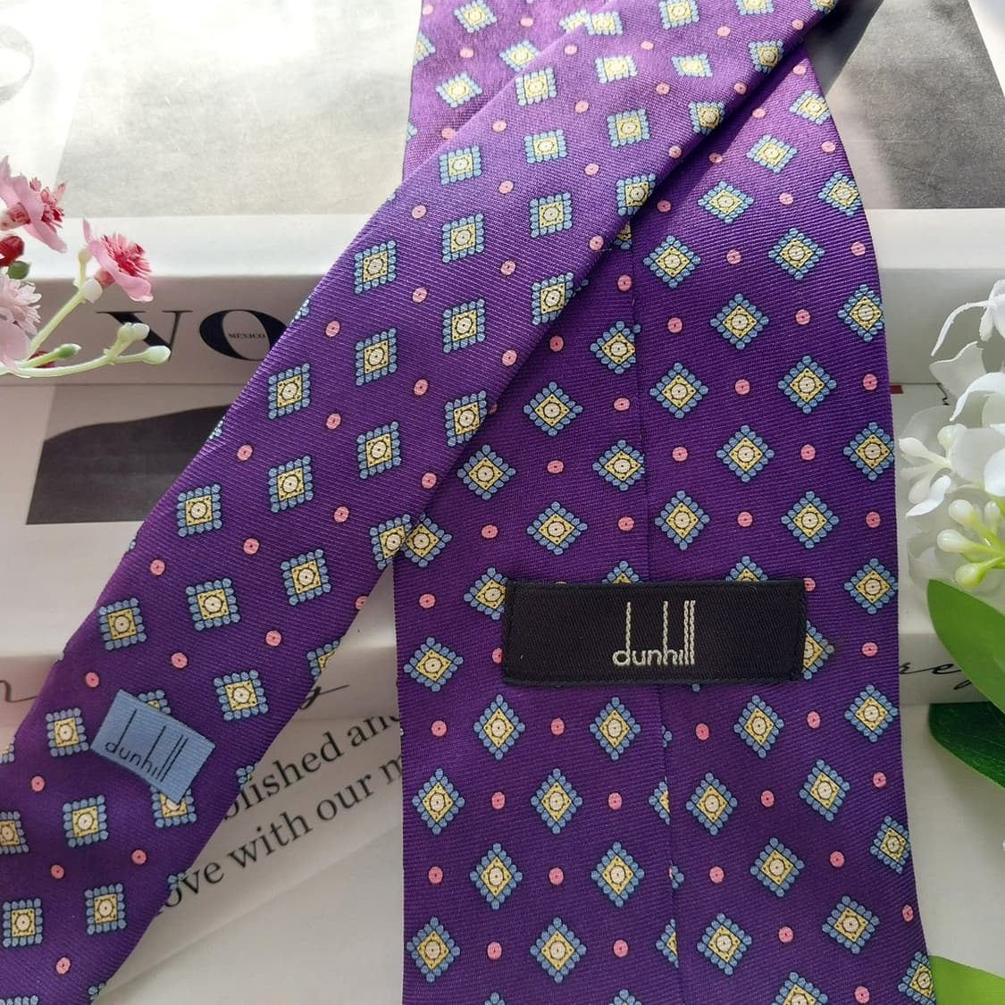 던힐 실크 퍼플 패턴 넥타이 9.1cm A+등급 K1879
 상품이미지6