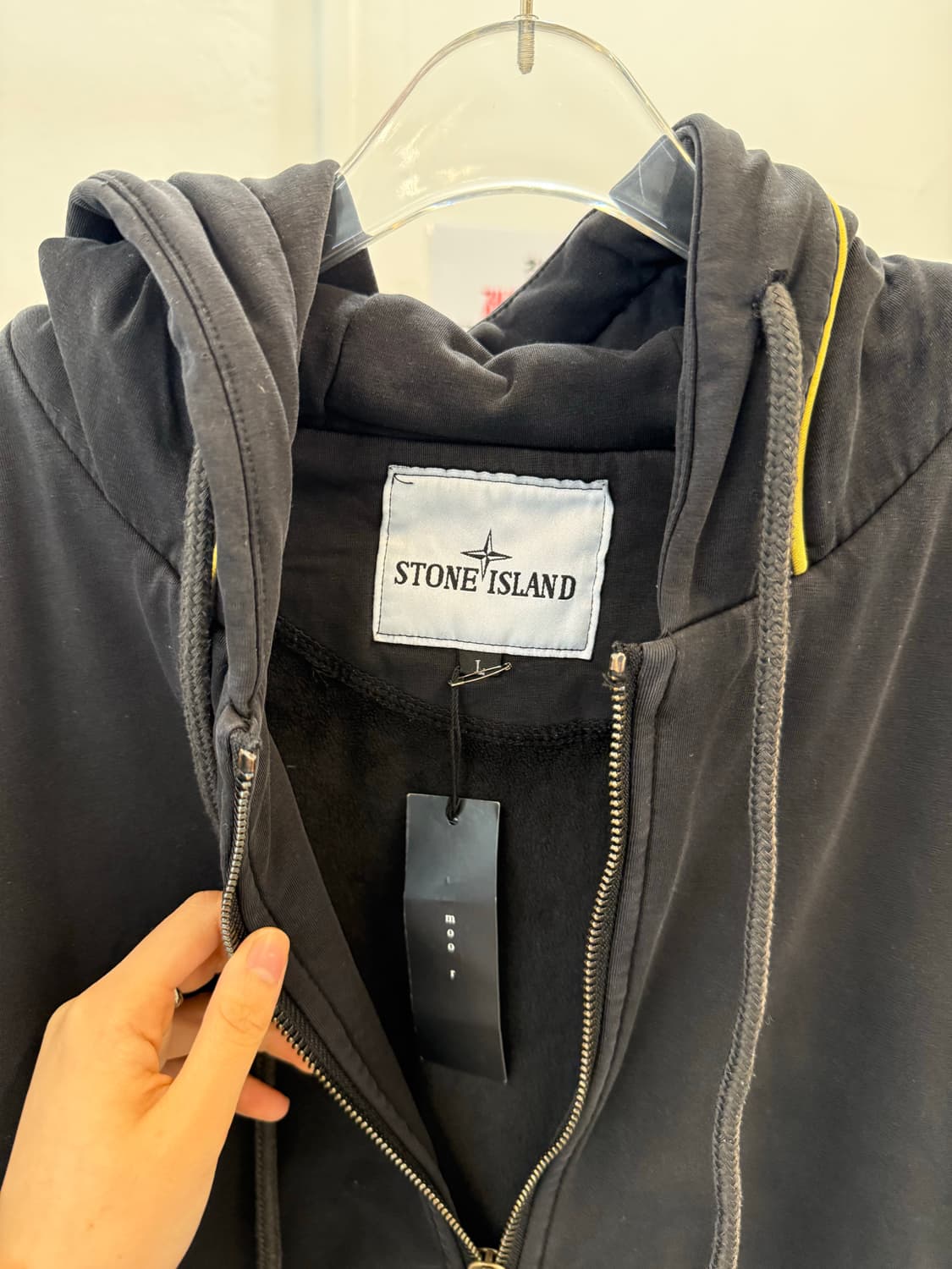 Stone Island Hooded Zip-up Jacket  상품이미지3