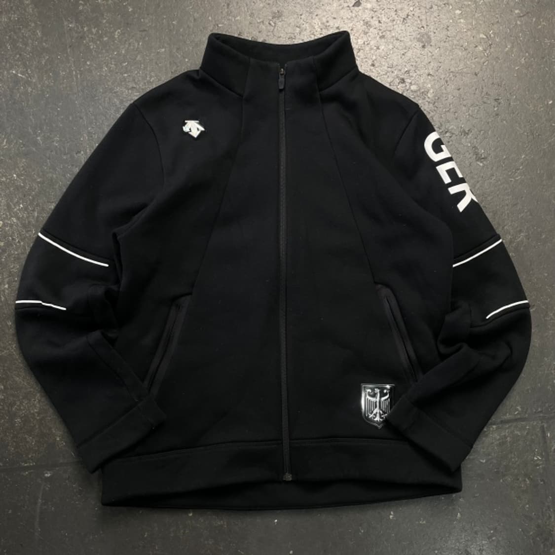 105 데상트 독일 집업 상품이미지1