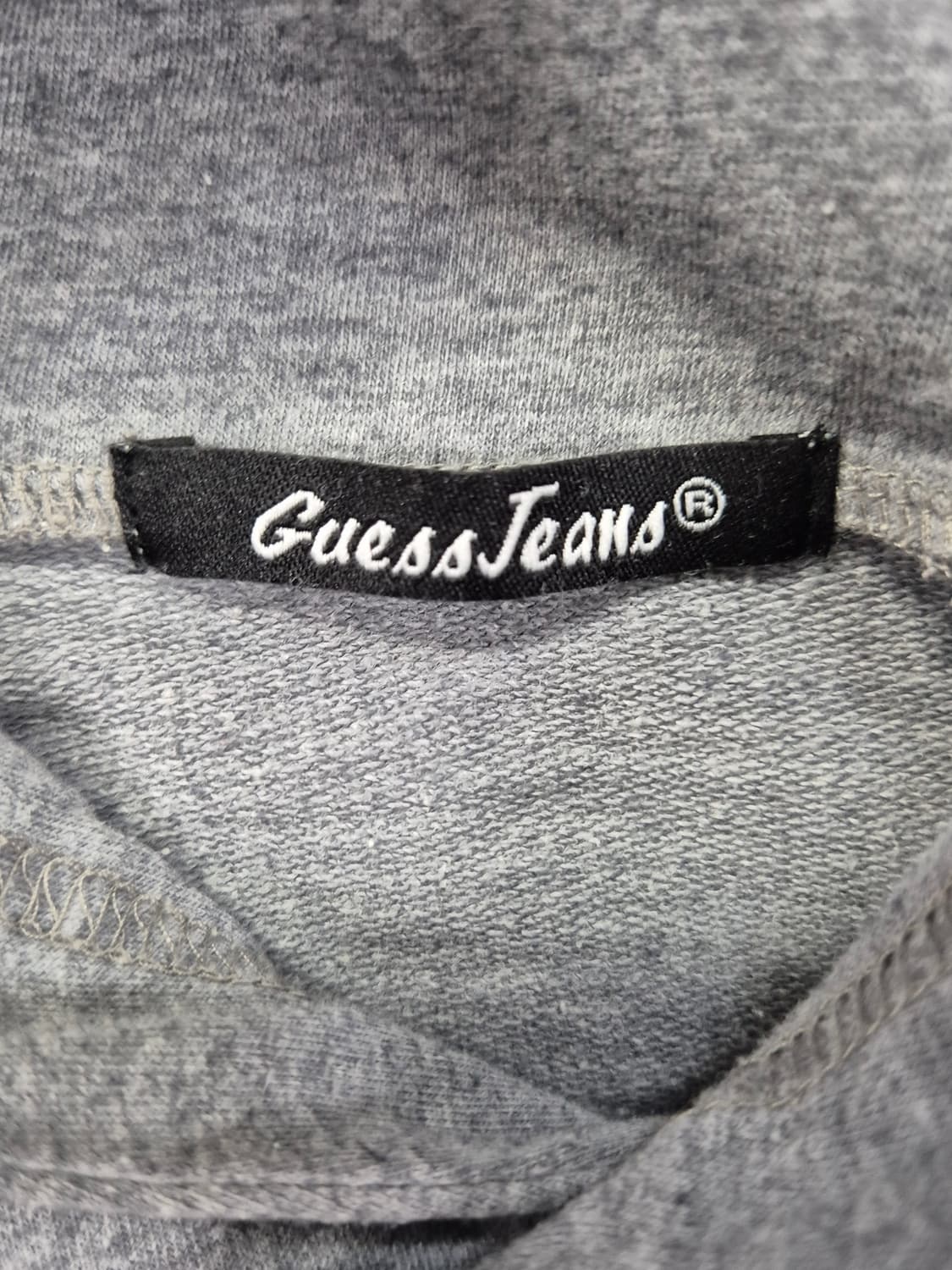 GUESS 후드티 상품이미지2