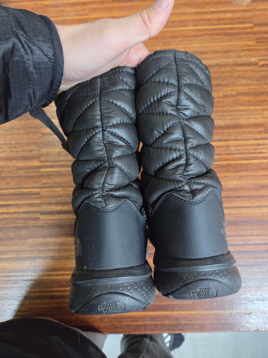 노스페이스 퀄팅 스트링 패딩부츠 240 상품이미지4