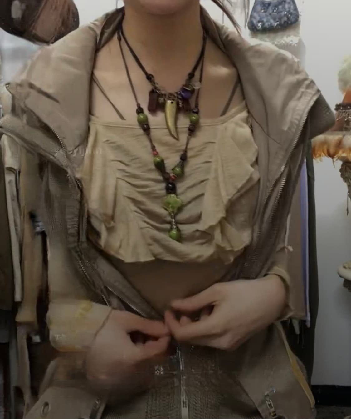 빈티지 오리엔탈 페어리 베이지 아이보리 프릴셔링 긴팔 티셔츠 상품이미지1